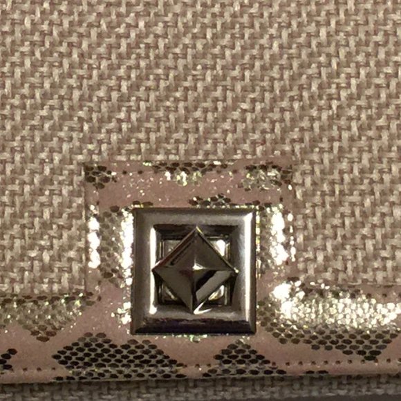 PARTY CLUTCH BAG-NWOT - Picture 5 of 5